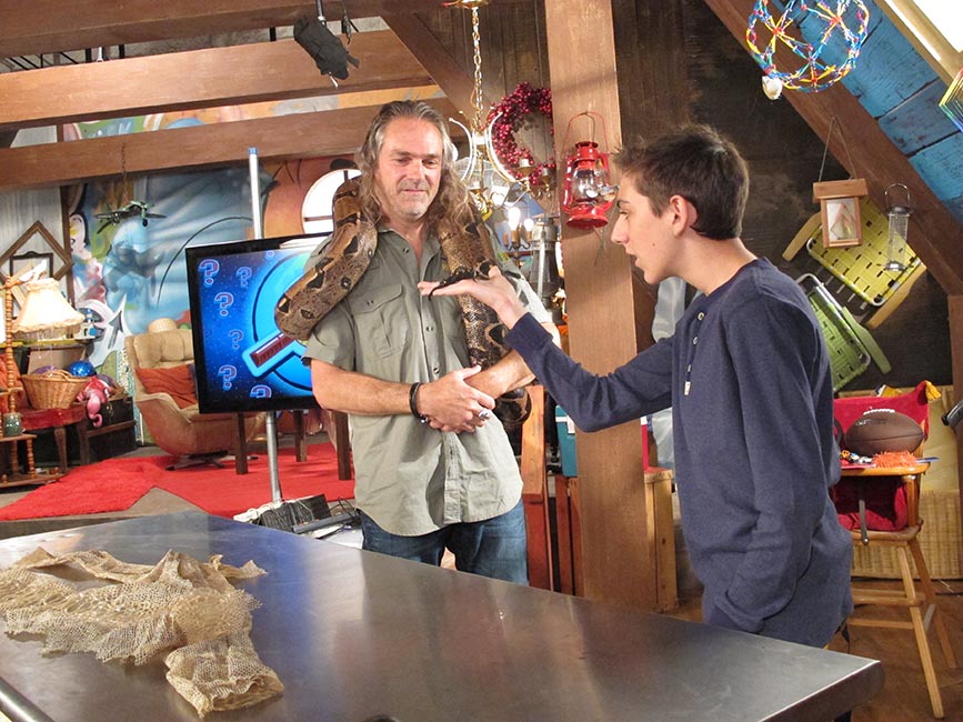 Harrison Houde Finding Out Stuff Finding stuff out (tv series 2012â€“ )